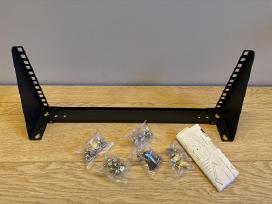 Vertikalus mini rack'as 4u
