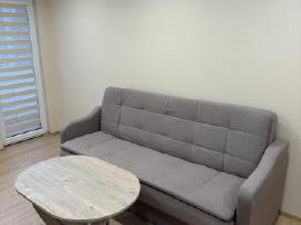 Lietuviška sofa-lova "Dn" su patalynės dėže