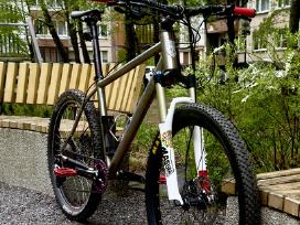 Titaninis MTB dviratis