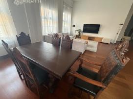 Svetainės stalo ir kėdės komplektas