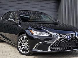 Lexus Es nuoma su vairuotoju