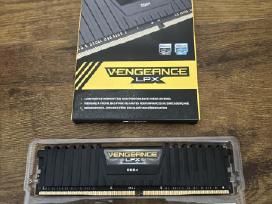 Ddr4 32 GB 2400 Corsair Vengeance