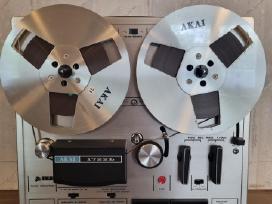 Juostinis magnetofonas Akai 1722l