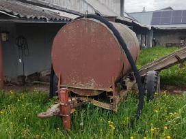 Vandens backa