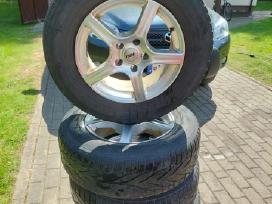 Parduodu padangas 215/70 R16 su ratlankiais