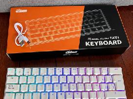 „Royal Kludge Rk61“ 60 % mechaninė klaviatūra