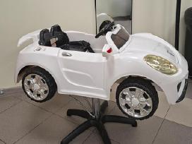 Parduodama kirpyklos kėdė