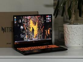 Parduodamas Acer Nitro V16 su Rtx 5070, 2k 180hz.