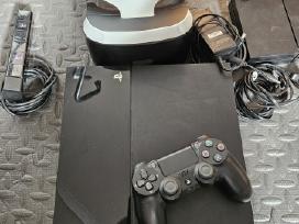 Atrištas ps4 su Vr akiniais