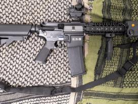 Airsoft ginklas + ekipuotė