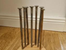 Nail Balance Puzzle galvosūkis