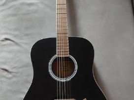 Parduodu gitarą Fender Fa-125 Blk