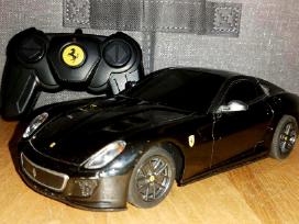 Ferari