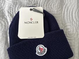 Moncler tamsiai mėlyna kepurė