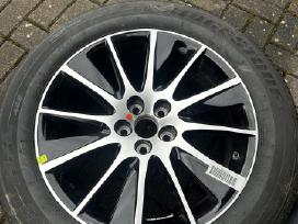 Parduodamas originalus Toyota Highlander R19 ratas
