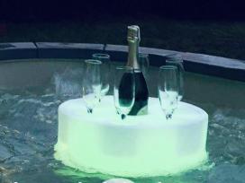 „LED Spa“ Plaukiojantis Baras