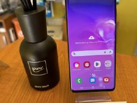 Samsung S10 Black 128gb Su Garantija