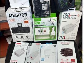 Įkrovikliai, adapteriai, laidai, ilgintuvai