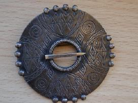 Vintažinė segė