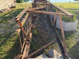 Metalinis bokštas/kopėčios