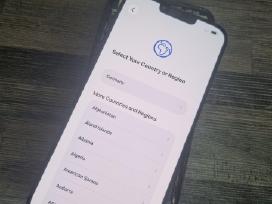 iPhone 13 pro max ekranas orginalus
