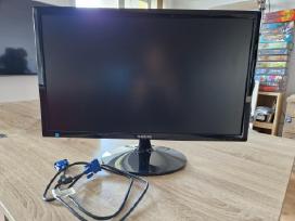 Nemokamai atiduodu seną monitorių