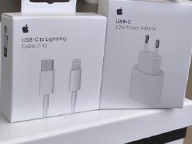 iPhone įkrovimo adapteris su laidu.