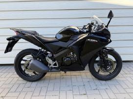 2011m. Honda cbr125r