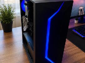 Galingas Žaidimų Kompiuteris Su 240hz monitoriumi