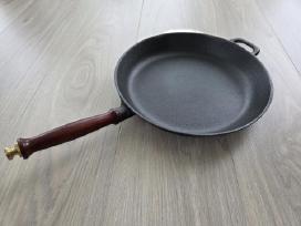 Nauja ketaus keptuvė 29 cm