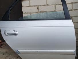 Toyta avensis dalimis,opel corsa d galini stiklas