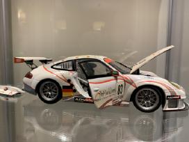 Modelis Minichamps 1:18 Porsche 911 Gt3 Rsr Lemans