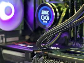 Ryzen 7 7800x3d/ rx 9070xt/ žaidimų kompiuteris