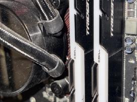 Tridenz Z Rgb Ddr4 16gb x 2 Premium RAM