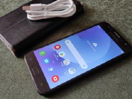 Samsung telefonai lieciamu ekranu