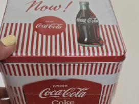 Coca cola dėžutė