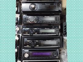 Pioneer magnetola CD , Aux , +Bluetooth