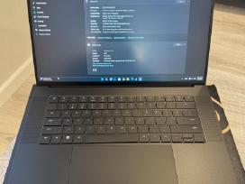Razer Blade 16 (Rtx 4080, i9, 32gb RAM, 240hz)