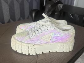 Prada kedai