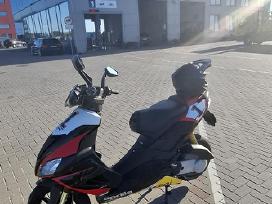 Aprilia Sr