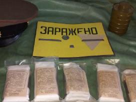 Parduodami sovietiniai daiktai