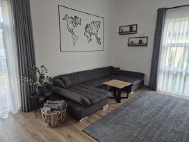 Parduodama naudota minkšta sofa-lova