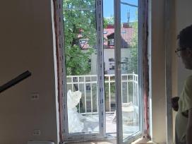 Plastikiniai ir aliumininiai dviejų pakėtų langai