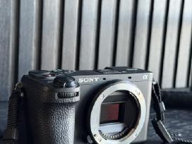 Sony A6700 Profesionali kamera