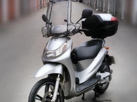 Motoroleris Peugeot Looxor 125