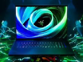 Razer Blade 18 5080 96gb RAM 1tb Nvme