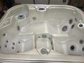 Lauko sūkurinė vonia jacuzzi