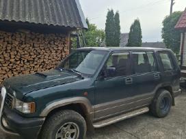 Parduodamas visureigis opel monterey