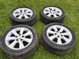 4 vnt.toyota R16 ratlankiai su padangomis 205/55