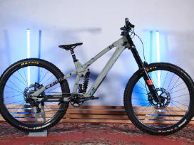 Cube Two15 Hpc SLX 29 su garantija
